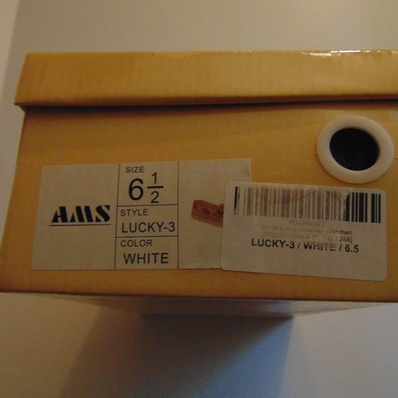 AMS White Slip on Loafer - *NIB Size 6.5 - Picture 4 of 4